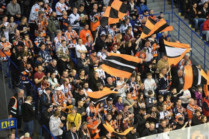 Ilustračný obrázok k článku Oceliarom pomohli k obratu DIVÁCI. Energiu z publika vyzdvihol aj tréner