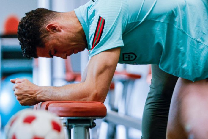 Ilustračný obrázok k článku TRAGÉDIA v rodine Ronalda! Svetoznámy futbalista prežíva s partnerkou obrovský smútok