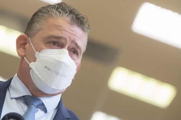 Ilustračný obrázok k článku Minister vnútra o obvinení Fica: Politici si nesmú myslieť, že sú nadľudia