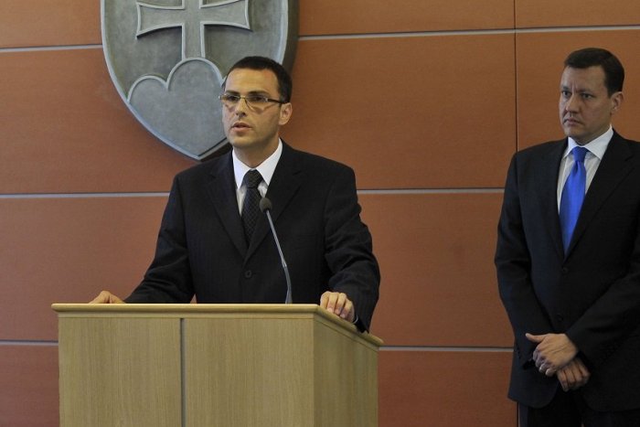 Ilustračný obrázok k článku Pochybnosti o nezaujatosti: Žilinka vylúčil Lipšica z rozhodovania vo Ficovom prípade