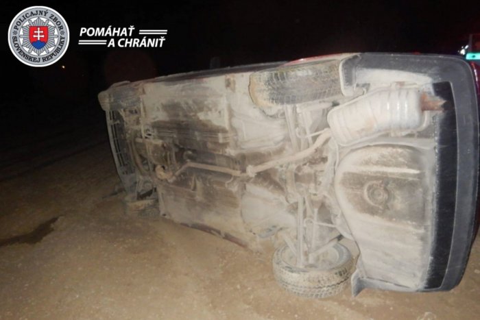 Ilustračný obrázok k článku Bez vodičáku a na mol: Mladík si poriadne zavaril, chytili ho seneckí policajti