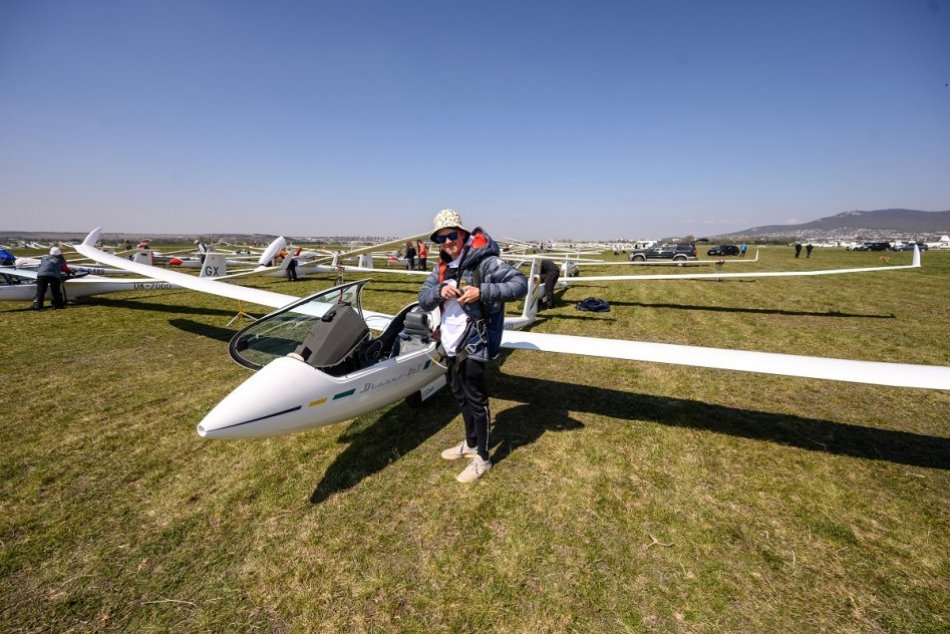 Ilustračný obrázok k článku Do Nitry mieri letecká ELITA: Nebo nad mestom zaplnia desiatky vetroňov