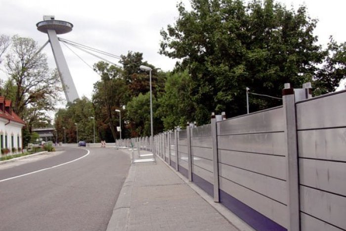 Ilustračný obrázok k článku Šťastie praje pripraveným: V Bratislave stavajú protipovodňové hradenie