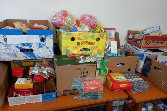 Ilustračný obrázok k článku Potravinové a hygienické balíčky už začali rozdávať: Ktoré okresy dostanú NAJVIAC kusov?