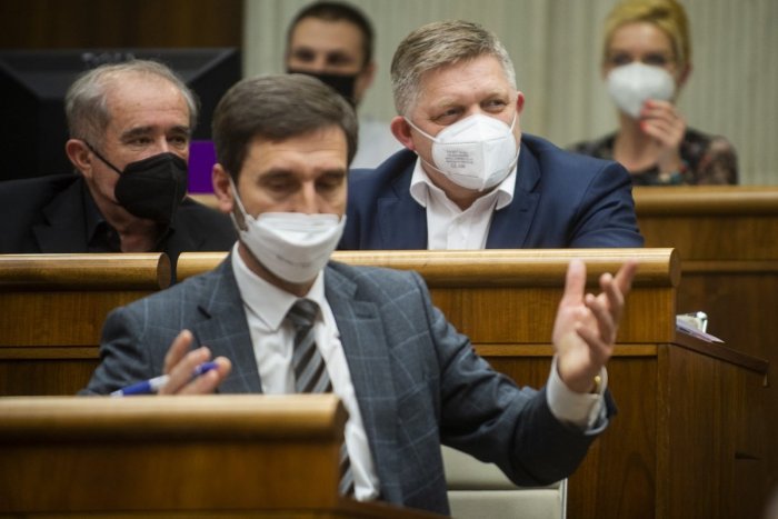 Ilustračný obrázok k článku Blanár bráni svojho straníckeho šéfa: Koalícia chce umlčať lídra opozičnej strany