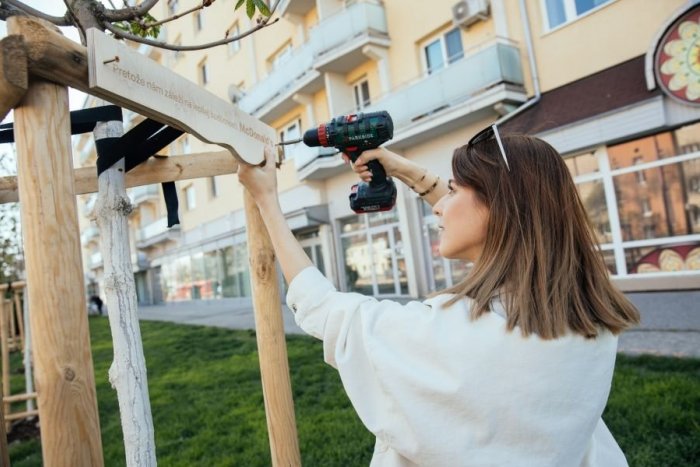 Ilustračný obrázok k článku Každá zeleň sa počíta: McDonald's venoval hlavnému mestu 26 stromov