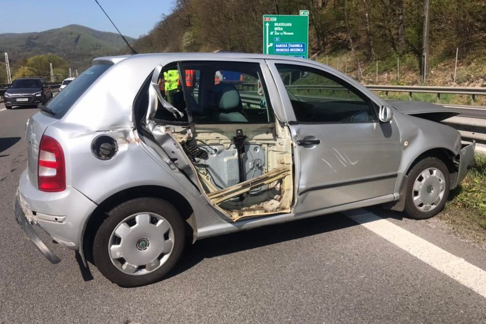 Ilustračný obrázok k článku Aktuálne INFO o nehode medzi Žiarom a Zvolenom: Došlo k zrážke kamióna s autom, FOTO