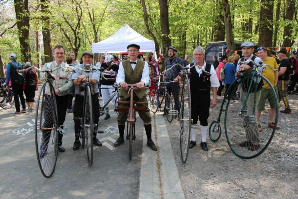 Ilustračný obrázok k článku Otvorenie cyklosezóny bolo aj s majstrom sveta v jazde na velocipéde