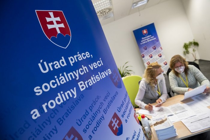 Ilustračný obrázok k článku Tisíce ukrajinských odídencov si u nás našlo prácu: Ktoré pozície sú najobsadzovanejšie?