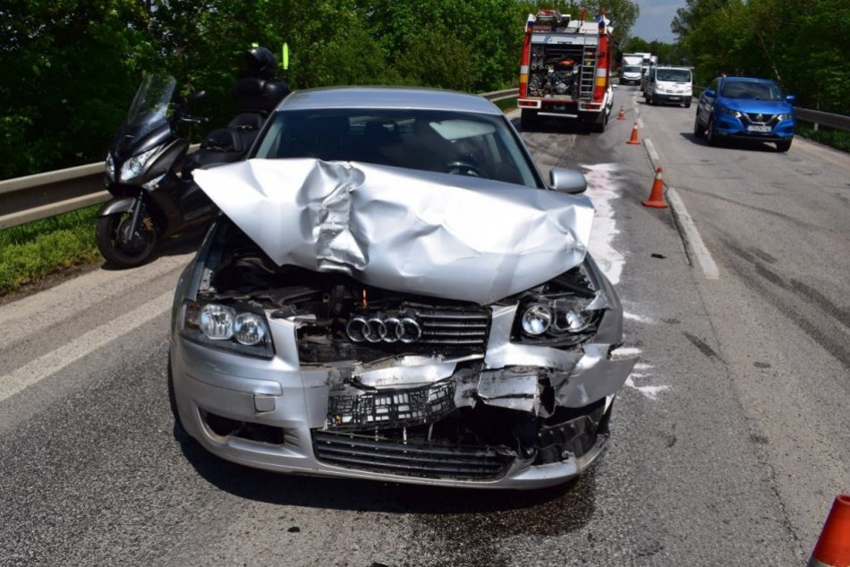 Ilustračný obrázok k článku Za Trnavou sa stala REŤAZOVÁ nehoda: Polícia hľadá SVEDKOV