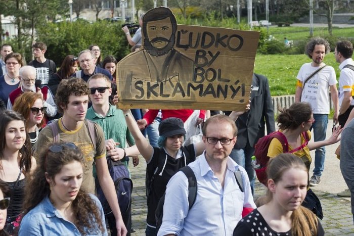 Ilustračný obrázok k článku Školskí odborári vyhlásili štrajkovú pohotovosť: Chcú pridať na PLATOCH a nielen to!