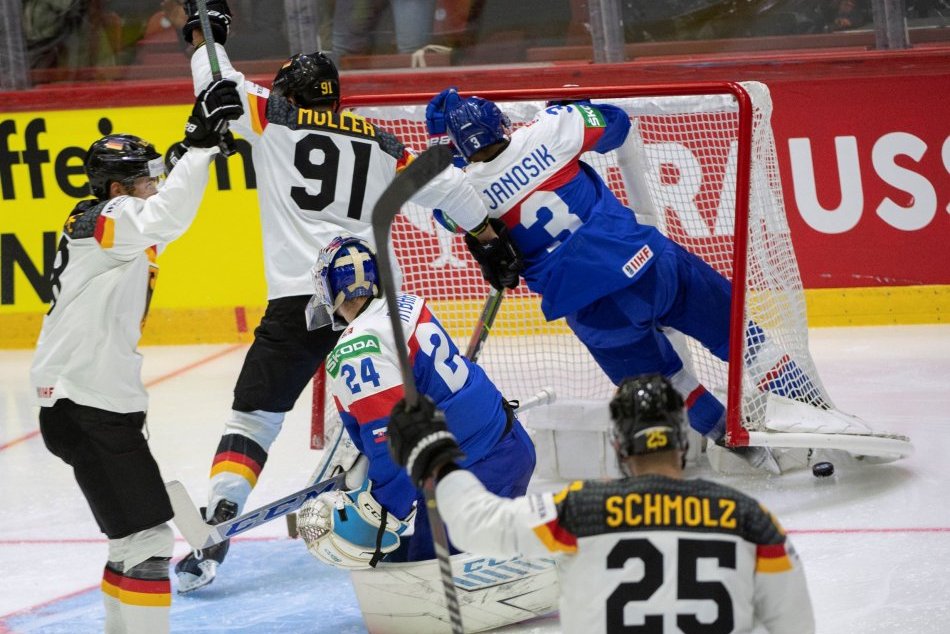 Ilustračný obrázok k článku Prvá PREHRA Slovenska na šampionáte: Jediný gól na húževnatých Nemcov nestačil! FOTO