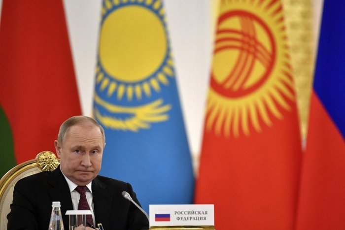 Ilustračný obrázok k článku Ruský plukovník ŠOKUJE: Situácia sa pre nás bude zhoršovať, svet je proti nám!