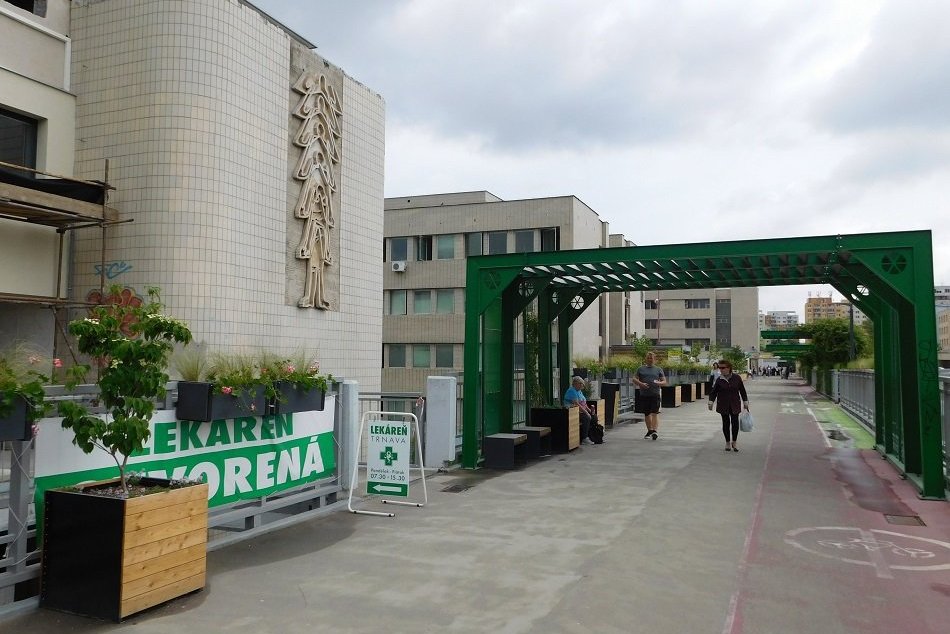 Ilustračný obrázok k článku Trnavčania nemusia mať obavy: Dielo na bývalej pošte nelikvidujú, ale obnovia
