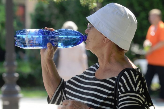 Ilustračný obrázok k článku Populárna minerálna voda po 11 rokoch mení VIZUÁL. Ako budú vyzerať nové FĽAŠE? FOTO