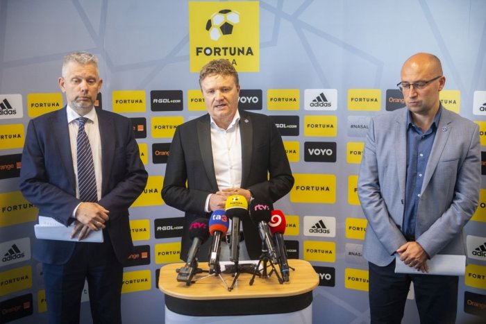 Ilustračný obrázok k článku ViOn s istotou ligovej príslušnosti: Baráž o udržanie bola ZRUŠENÁ!