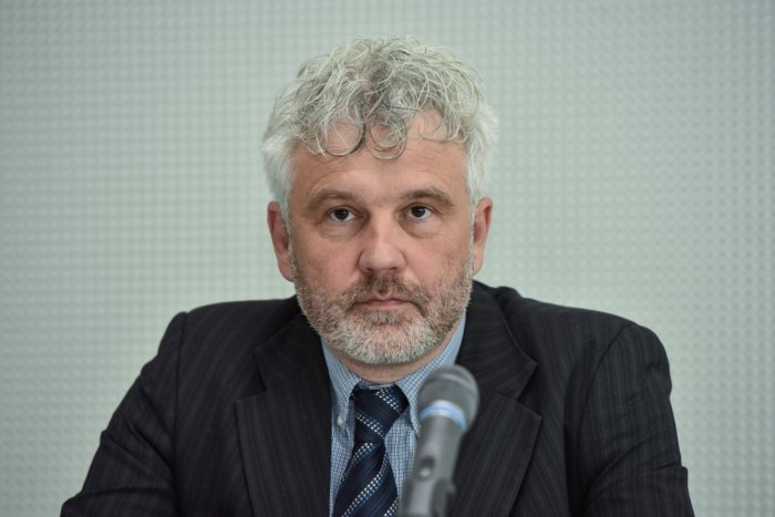 Ilustračný obrázok k článku Je rozhodnuté: Novým komisárom pre deti sa stal syn dlhoročného ZNÁMEHO politika