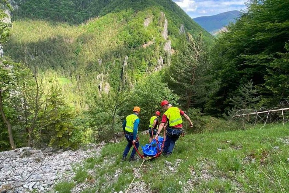 Ilustračný obrázok k článku OBROVSKÁ tragédia v Malej Fatre: Chlapcovi sa stal osudným pád na rodinnom výlete