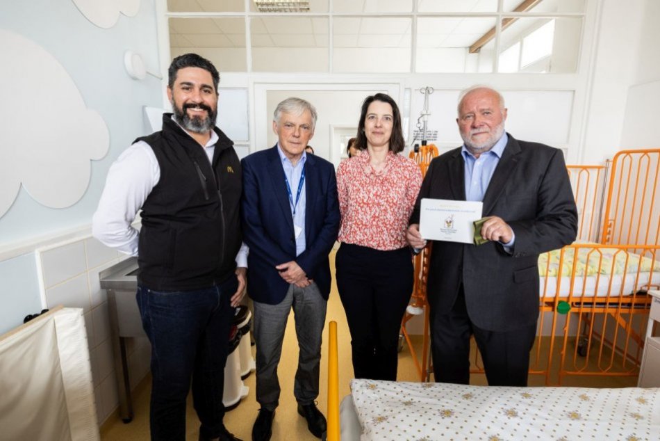 Ilustračný obrázok k článku Podajte pomocnú ruku deťom v nemocniciach