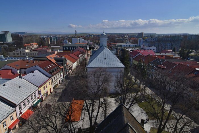 Ilustračný obrázok k článku Poprad má druhého kandidáta na primátora, o post zabojuje žena!