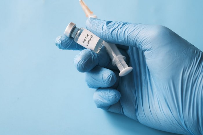 Ilustračný obrázok k článku Na Slovensku sa očkuje ŠTVRTOU dávkou: Takmer tisíc ľudí si ju nechalo pichnúť!