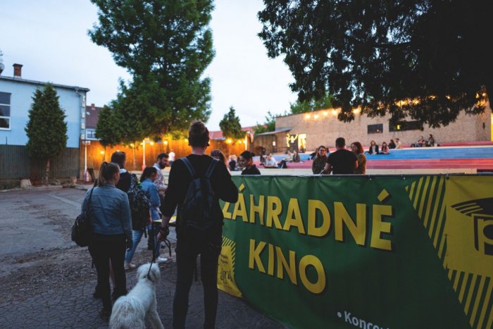 Ilustračný obrázok k článku Letné Pocity je späť: Aké filmy ponúkne v Záhradnom kine počas júna?