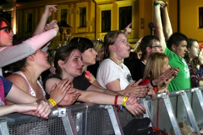 Ilustračný obrázok k článku Trnava ožije gospelovým festivalom: Program na Trojičnom námestí bude ZADARMO