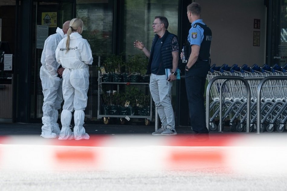 Ilustračný obrázok k článku CHVÍLE HRÔZY v nemeckom supermarkete: Muž zastrelil ženu a potom aj seba, FOTO