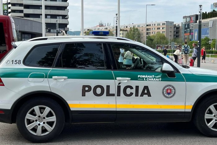 Ilustračný obrázok k článku Slováci, VYBERTE dizajn nových policajných áut: Ľudia v ňom vidia ukrajinskú propagandu!