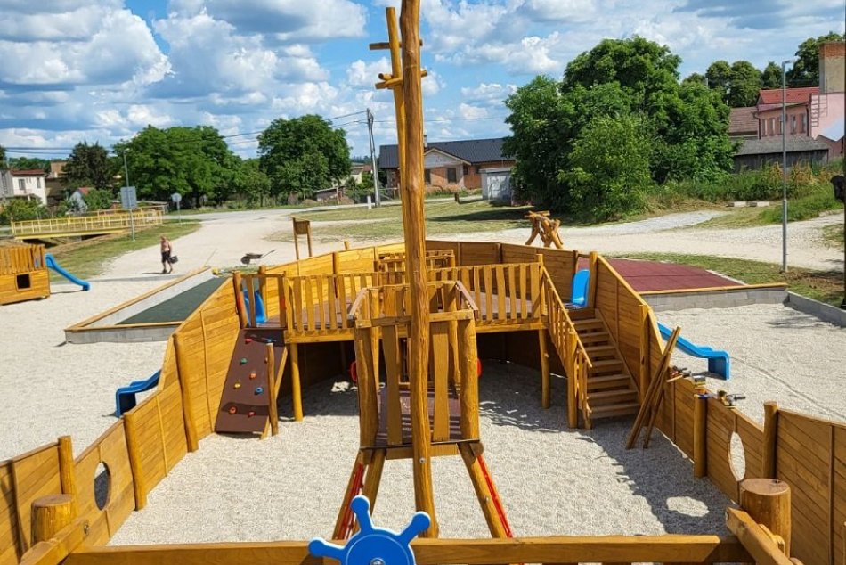Ilustračný obrázok k článku V Nitrianskom kraji bude spolu 12 ihrísk Rodinka: Nitra bude mať hneď DVE!