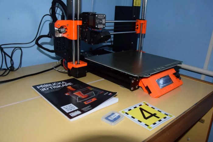 Ilustračný obrázok k článku SVET O SLOVENSKU: Policajti zadržali extrémistu, ktorý si vyrábal zbrane na 3D tlačiarni!