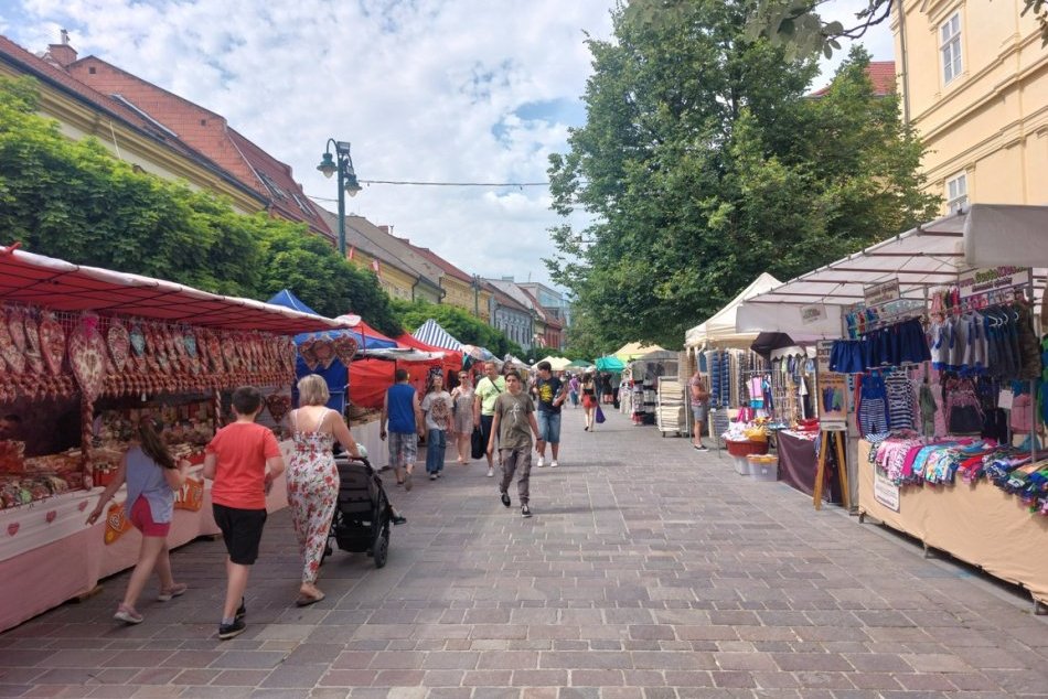 Ilustračný obrázok k článku Dočkali sme sa Trojičného jarmoku v Prešove: Tu sú zábery z PRVÉHO dňa, FOTO