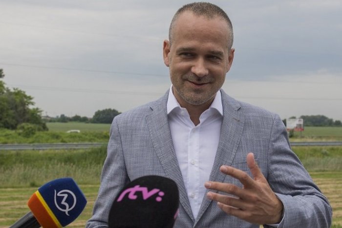 Ilustračný obrázok k článku ZMENA po 13 rokoch! Jozef Uhler sa VZDAL funkcie šéfa dopravnej komisie