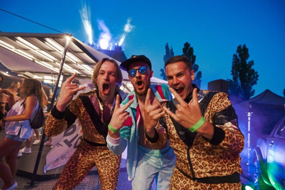 Ilustračný obrázok k článku V glo™ zóne na Lovestream festivale to vrelo, predviedli sa tu aj DJ talenty