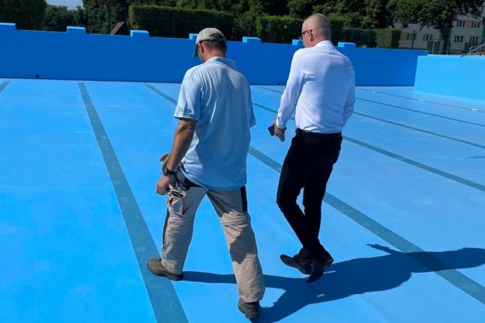 Ilustračný obrázok k článku Plavky ešte nevyťahujte: Na kúpalisku v Hlohovci sa objavil PROBLÉM!