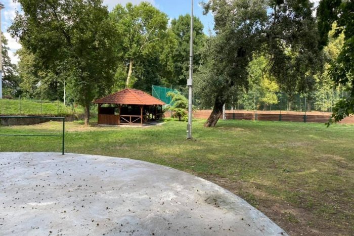 Ilustračný obrázok k článku Nechutné vyčíňanie vandalov: Obec pri Nitre musela zatvoriť miestny park