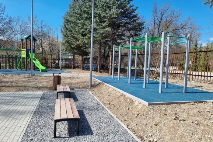 Ilustračný obrázok k článku Pri bystrickej plavárni rátajte s obmedzeniami: Dotknú sa športovcov aj vodičov