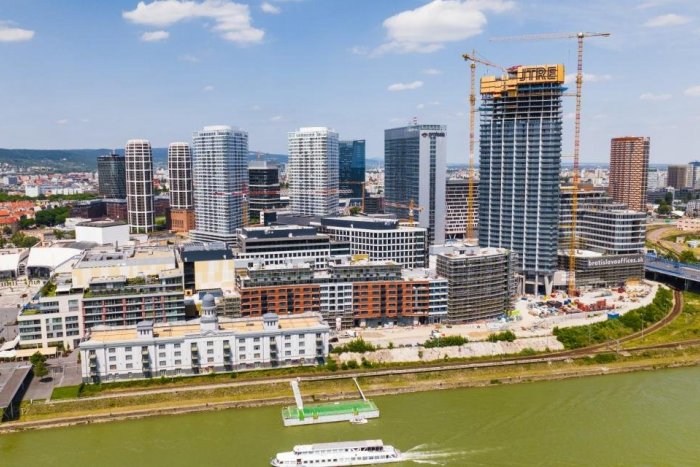 Ilustračný obrázok k článku Prvý bratislavský MRAKODRAP je už najvyššou budovou na Slovensku. A bude ešte rásť!