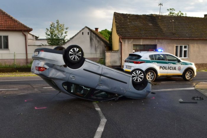 Ilustračný obrázok k článku Divoký víkend na cestách v Trnavskom kraji: Až 11 vodičov NAFÚKALO, spôsobili aj nehody