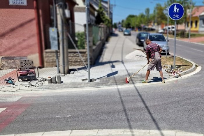 Ilustračný obrázok k článku Zábradlie je už PREČ! Dopravný inšpektorát vyhovel námietkam mesta