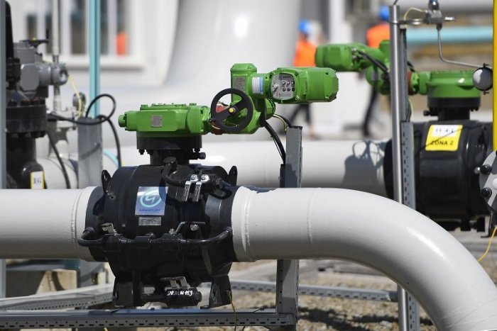 Ilustračný obrázok k článku Tečie nám do topánok: Lídri EÚ sa obávajú ÚPLNÉHO zastavenia dodávok ruského plynu