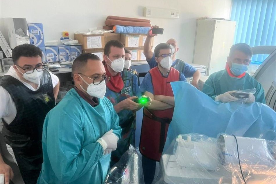 Ilustračný obrázok k článku V bystrickej nemocnici vyskúšali špeciálny prístroj: Na Slovensku sa ešte nepoužíva, FOTO