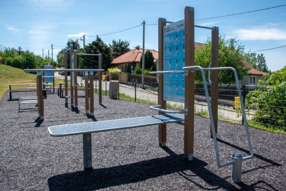 Ilustračný obrázok k článku V Nitre vznikol ďalší fit park: Záujemcov čakajú štyri stanovištia, FOTO