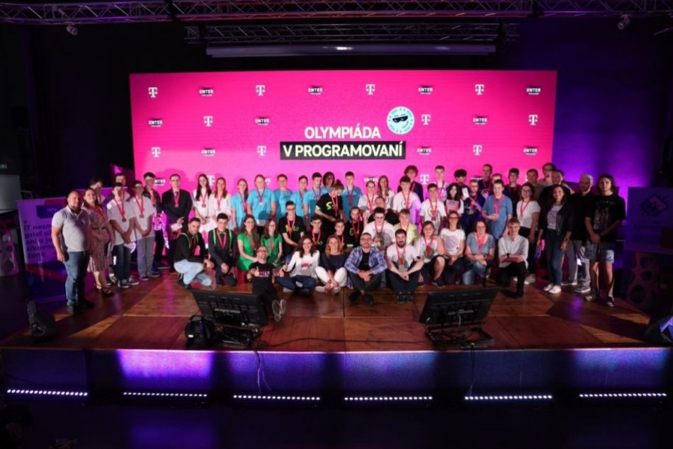 Ilustračný obrázok k článku Úspešní študenti popradského „nového gympla“. Uspeli v celoslovenských IT súťažiach