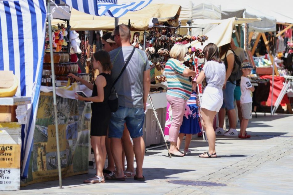 Ilustračný obrázok k článku Chrenovské slávnosti ponúknu aj JARMOK: Mesto už hľadá predajcov a remeselníkov