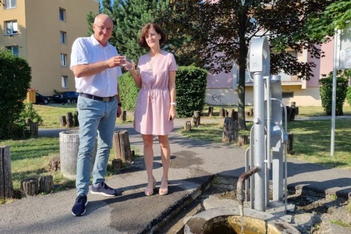 Ilustračný obrázok k článku Skvelé správy: Osviežiť sa môžete aj vodou z obľúbenej artézskej studne!