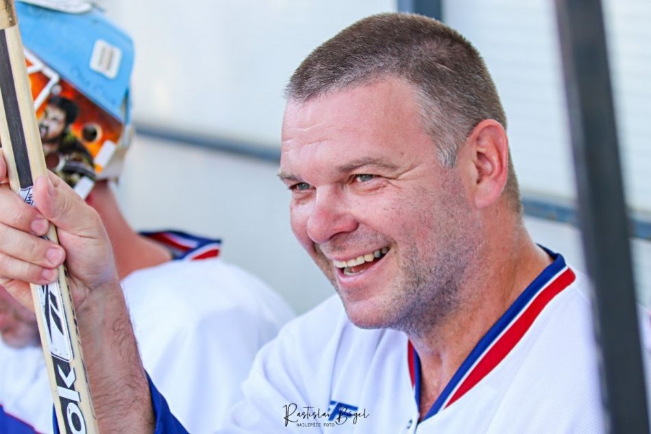 Ilustračný obrázok k článku Nitrianska hokejová LEGENDA oslavuje: Jozef Stümpel má 50 rokov