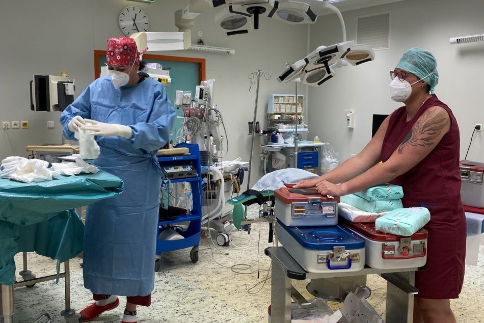 Ilustračný obrázok k článku S HORÚČAVAMI bojujú aj vo zvolenskej nemocnici: Aké prijali OPATRENIA?