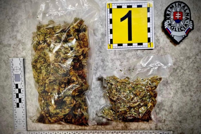 Ilustračný obrázok k článku V Šali odhalili mladého drogového dílera: Hrozí mu 15 rokov za mrežami