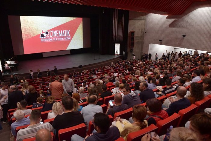 Ilustračný obrázok k článku Čo zažiť v Trnave a okolí? Maratón filmových lahôdok, detský koncert aj  kus histórie